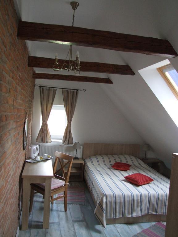 Blue House Hotel Brasov Exterior photo